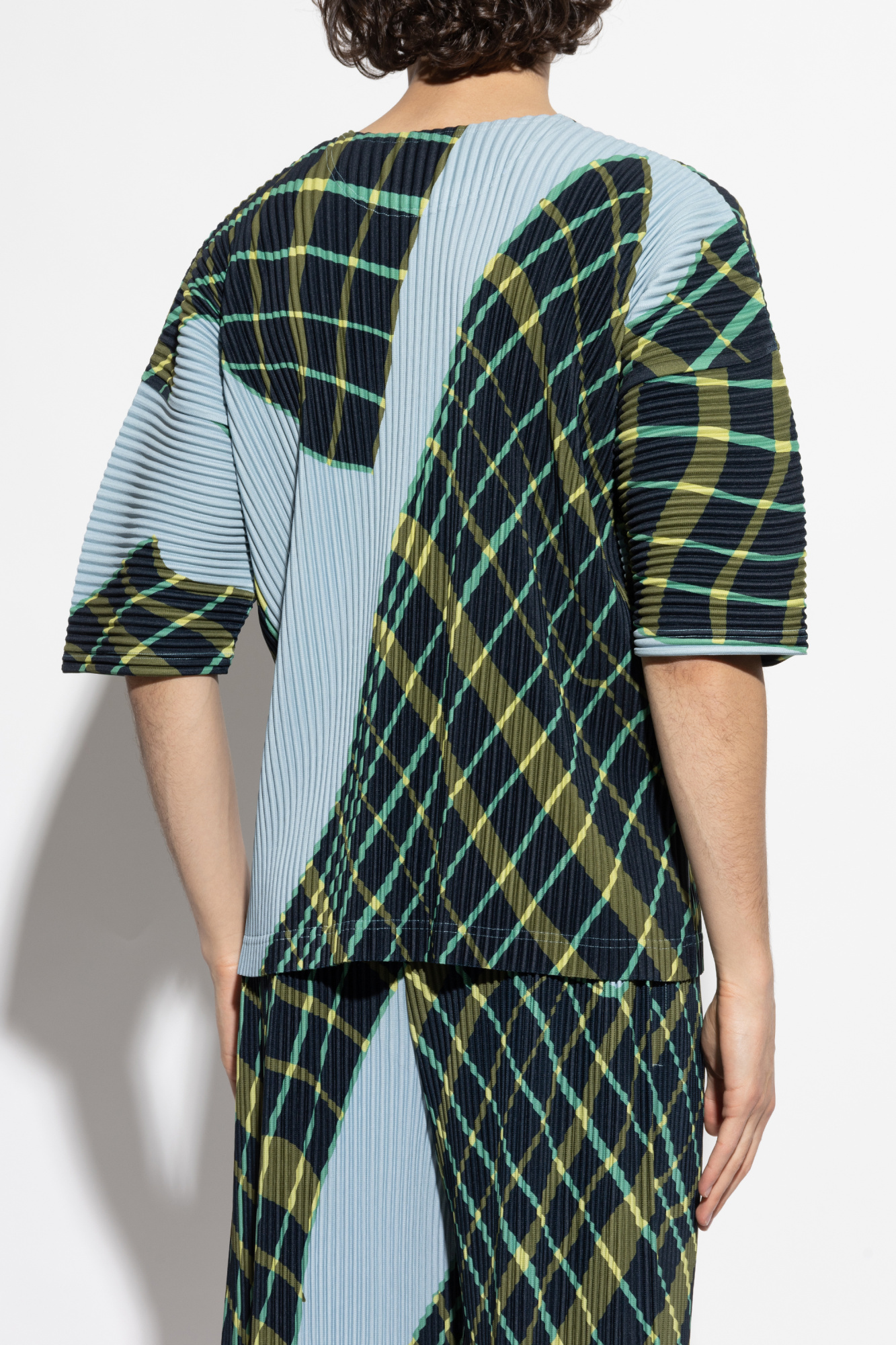 Homme Plissé Issey Miyake Pleated t-shirt with round